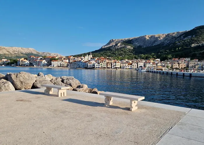 Πανσιόν Kucar 3*